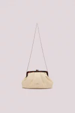 Bolso de rafia con asa de carey