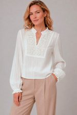 Blusa_con_canes_bordado_3.jpg