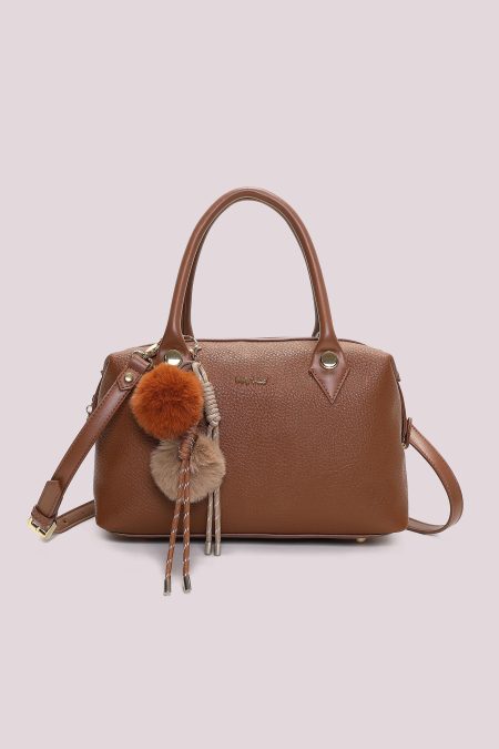 Bolso_de_asa_superior_con_detalle_para_colgar_2.jpg