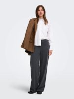 F_15381878_M_5100263_Front_Full.jpg