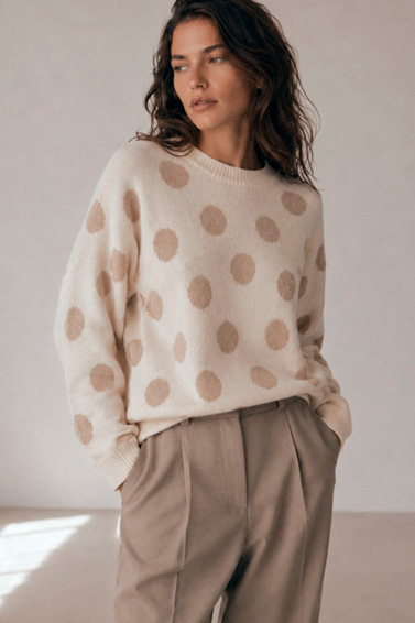 Jersey_oversize_de_lunares.jpg